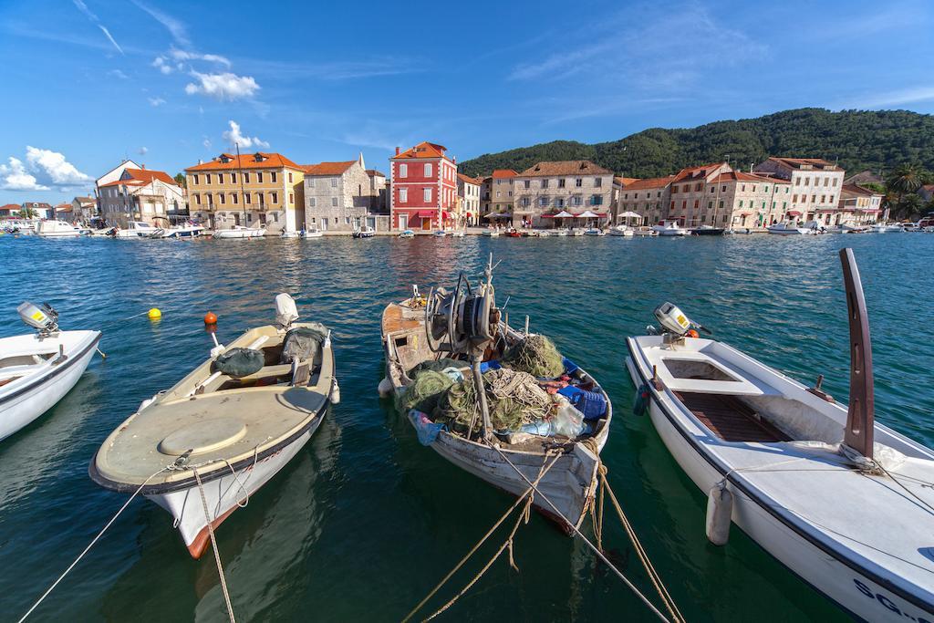 Madrugada Apartments Stari Grad  Exterior foto